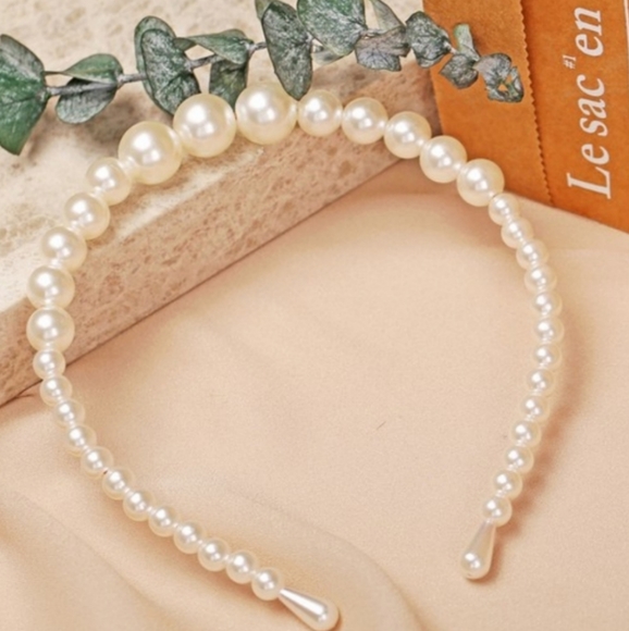Faux Pearl Headband - Picture 6 of 7
